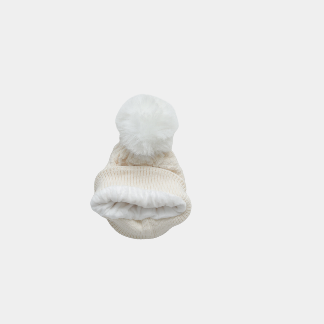 Off-White Woolen Cap with Cloth-Like Inner Material