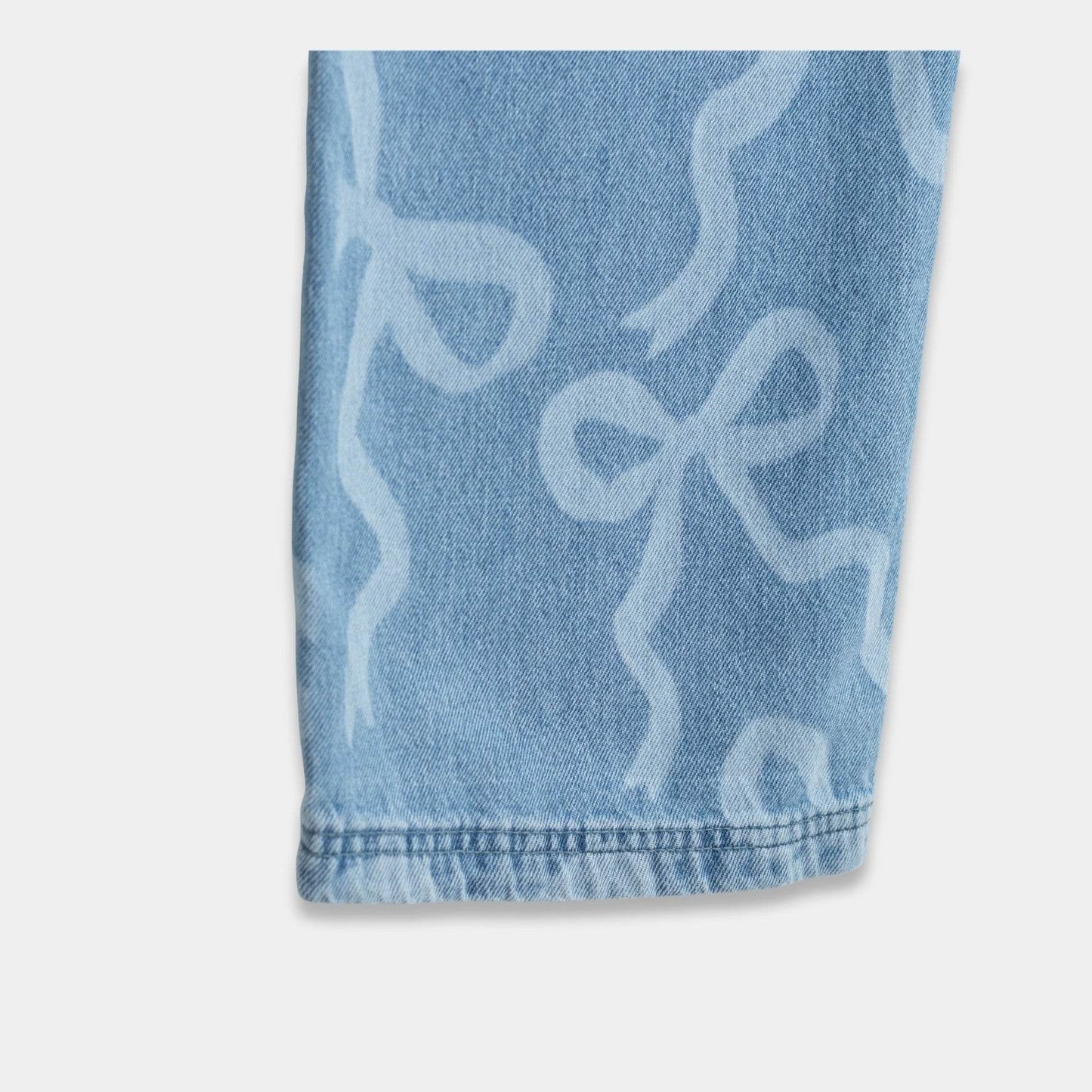 Girls Wide‑Leg Bow Print Denim Jeans - Sky Blue - KIDKO